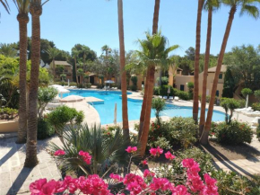 Espectacular bungalow con piscina y vistas al mar